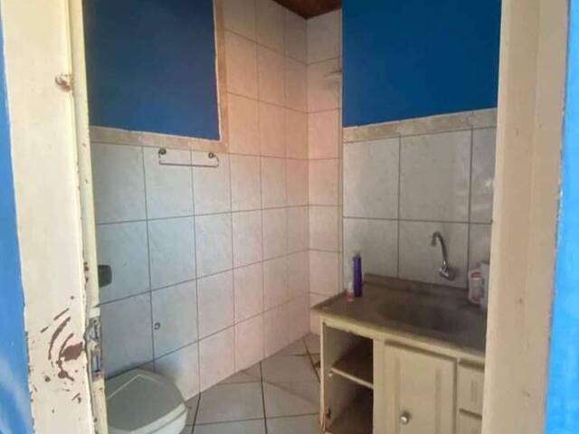 Casa para Venda em Várzea Grande - 4