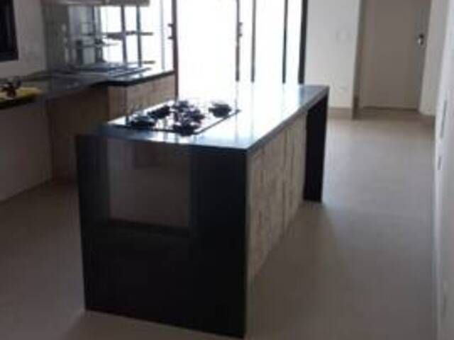 Casa para Venda em Cuiabá - 2