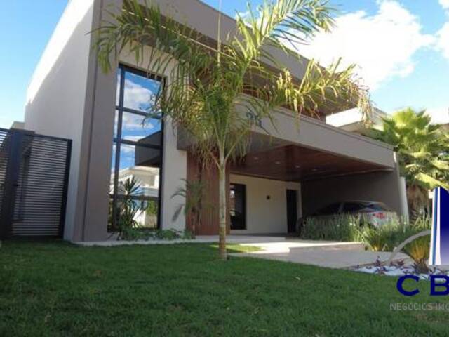 Casa para Venda em Cuiabá - 2