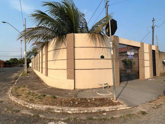 Casa para Venda em Cuiabá - 2