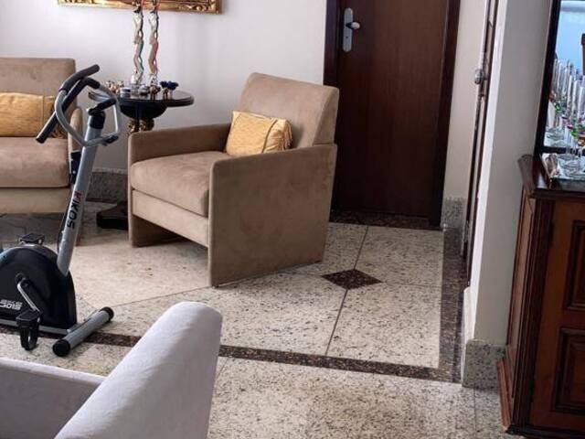 Apartamento para Venda em Cuiabá - 2