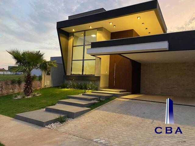 Casa para Venda em Várzea Grande - 2