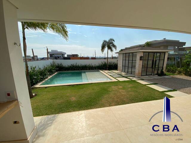 Casa para Venda em Várzea Grande - 5