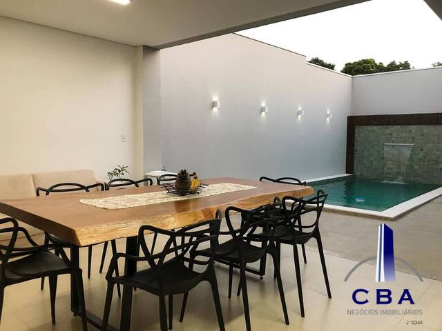 Casa para Venda em Cuiabá - 2