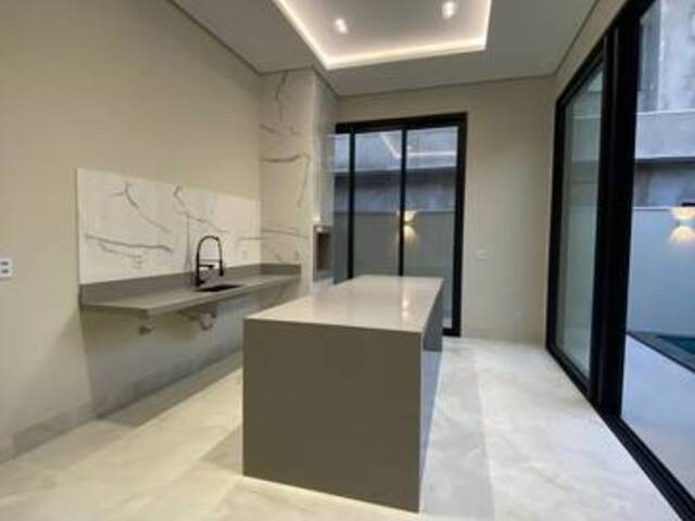 Casa para Venda em Cuiabá - 5