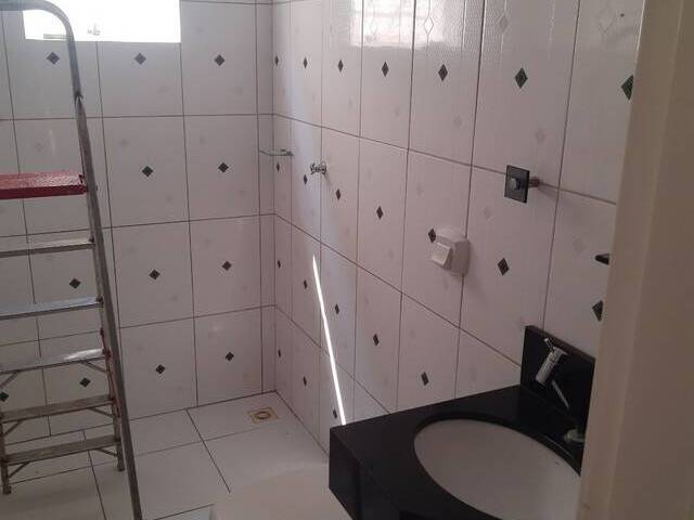 Casa para Venda em Várzea Grande - 3