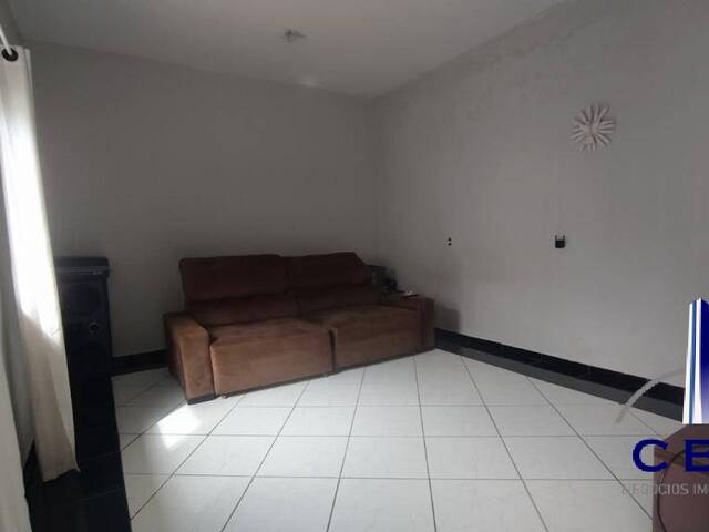 Casa para Venda em Cuiabá - 3