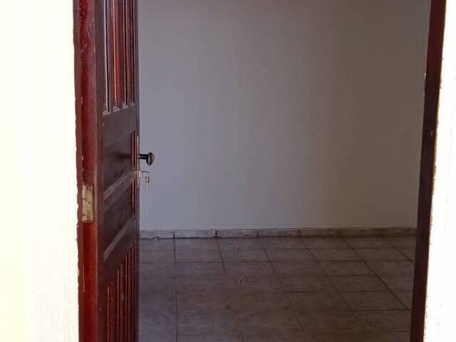 Casa para Venda em Várzea Grande - 2