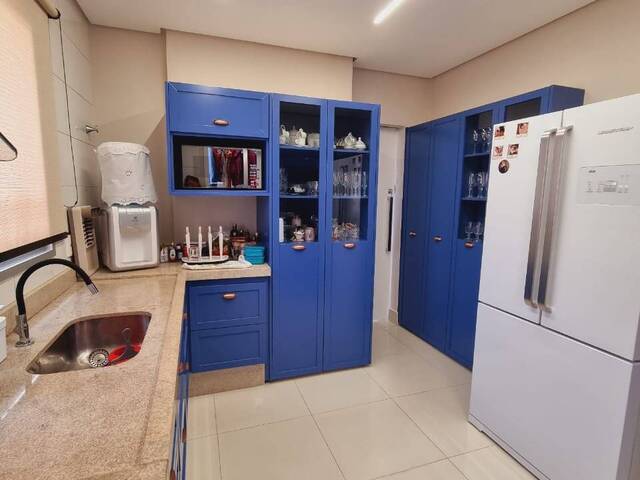 Apartamento para Venda em Cuiabá - 4