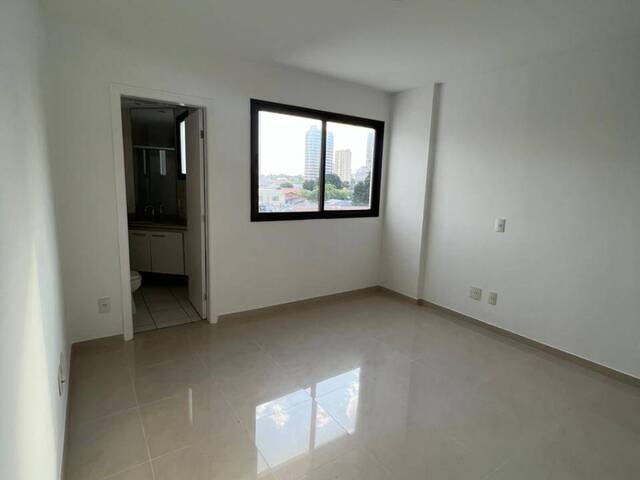 Apartamento para Venda em Cuiabá - 4