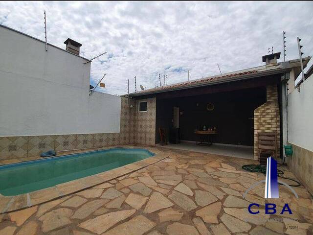 Casa para Venda em Cuiabá - 2