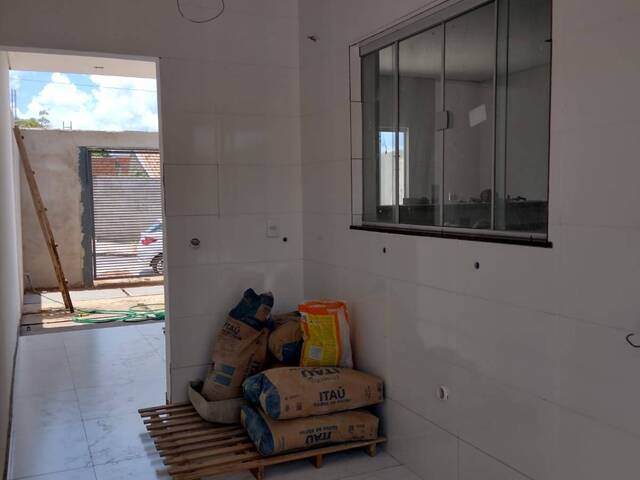 Casa para Venda em Cuiabá - 2