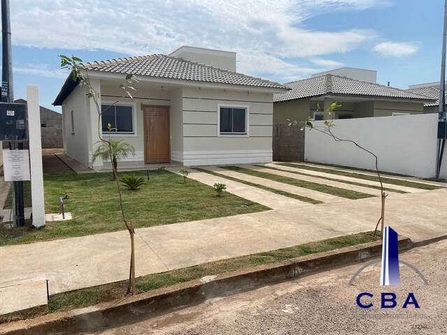 Casa para Venda em Cuiabá - 2