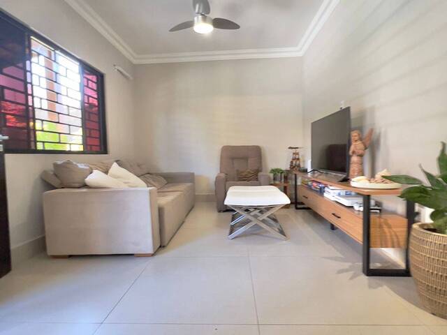 Casa para Venda em Cuiabá - 2