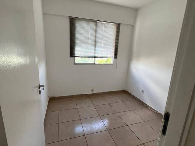 Apartamento para Venda em Cuiabá - 2