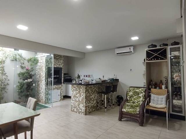 Casa para Venda em Cuiabá - 3