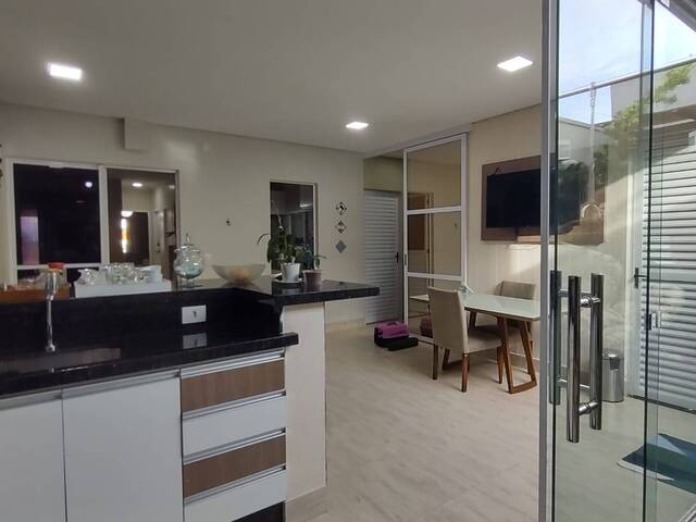 Casa para Venda em Cuiabá - 5