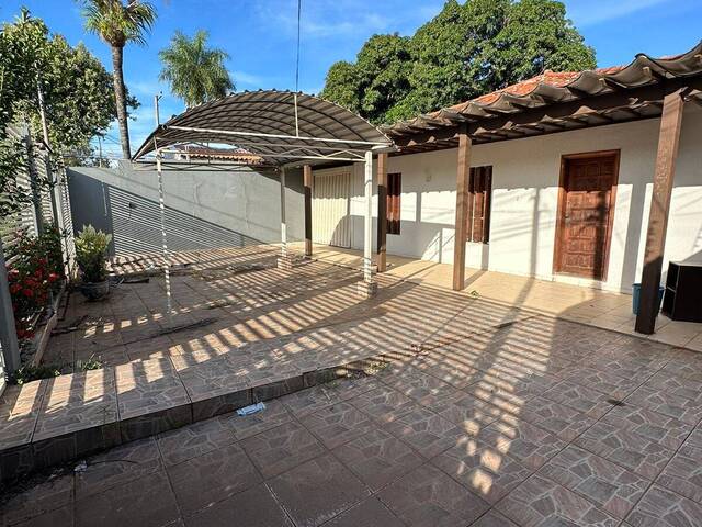 Casa para Venda em Cuiabá - 2