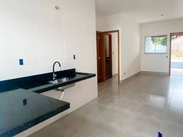 Casa para Venda em Cuiabá - 3