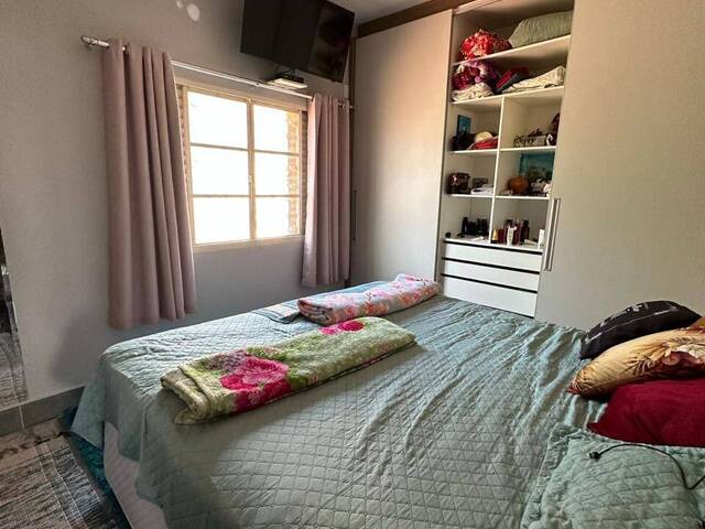 Casa para Venda em Cuiabá - 5