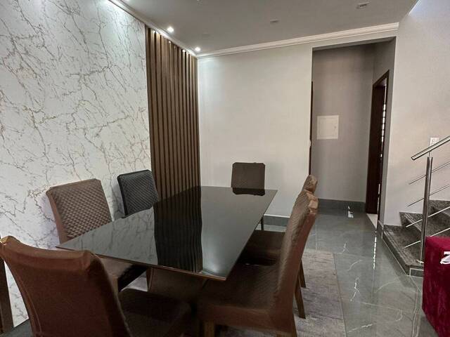 Casa para Venda em Cuiabá - 3