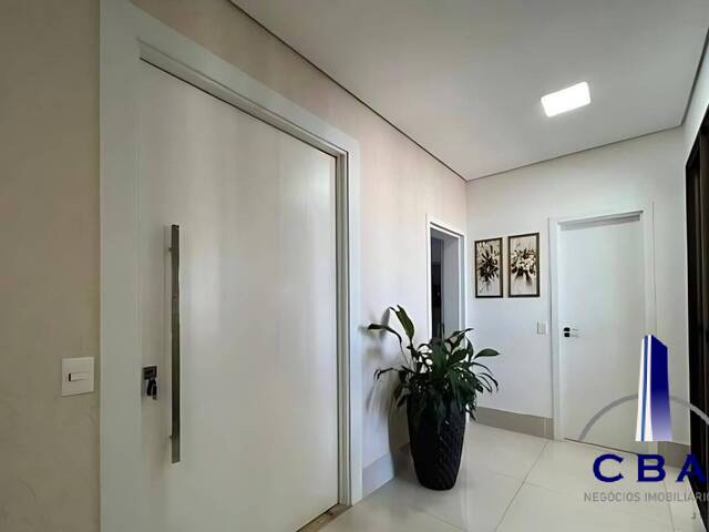 Apartamento para Venda em Cuiabá - 4