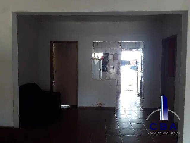 Casa para Venda em Várzea Grande - 4