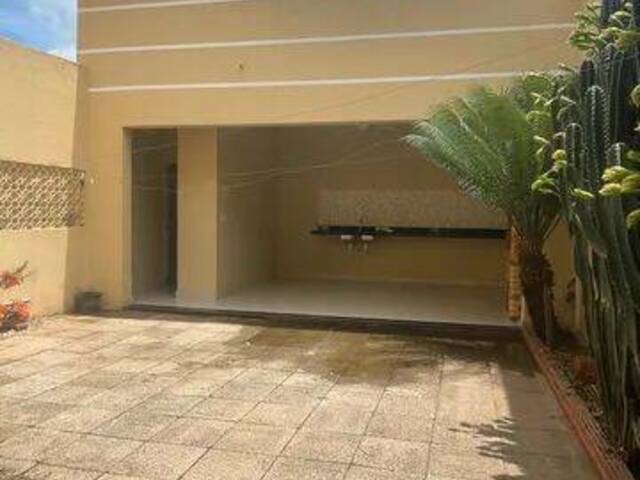 Casa para Venda em Cuiabá - 2