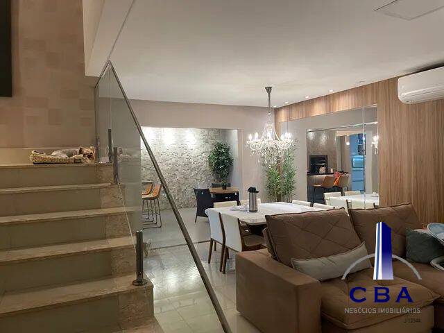 Casa para Venda em Cuiabá - 2