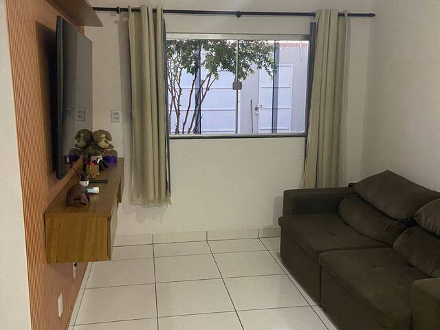 Casa para Venda em Várzea Grande - 3