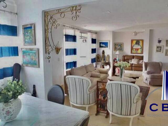 Apartamento para Venda em Cuiabá - 2