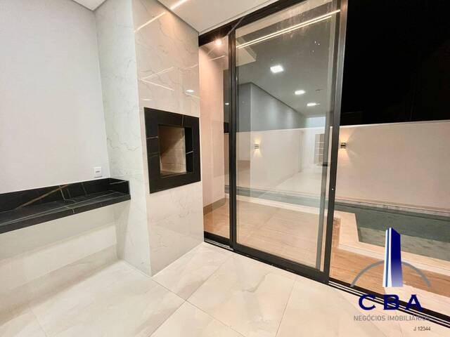 Apartamento para Venda em Cuiabá - 2