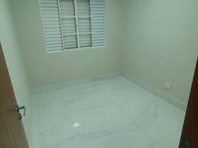 Apartamento para Venda em Cuiabá - 3