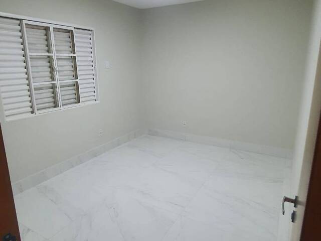 Apartamento para Venda em Cuiabá - 4