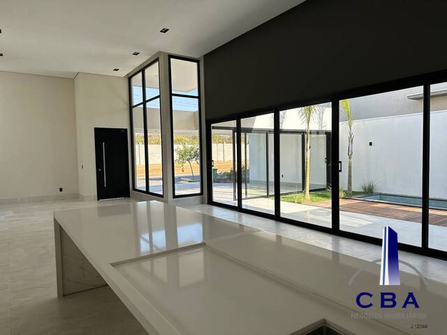 Casa para Venda em Cuiabá - 2