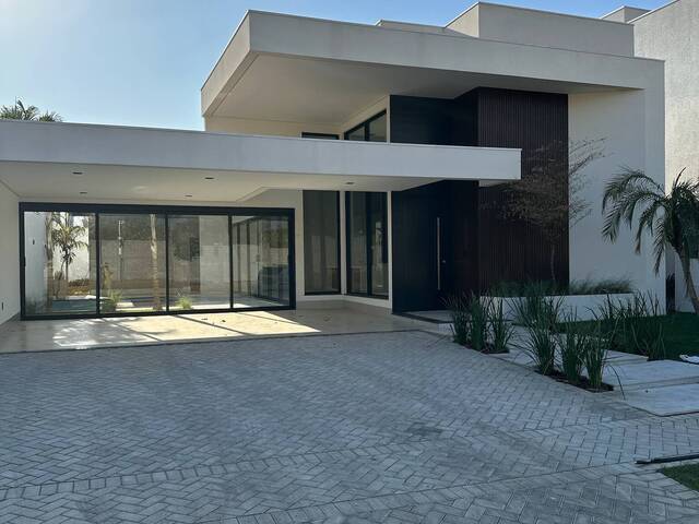 Casa para Venda em Cuiabá - 3