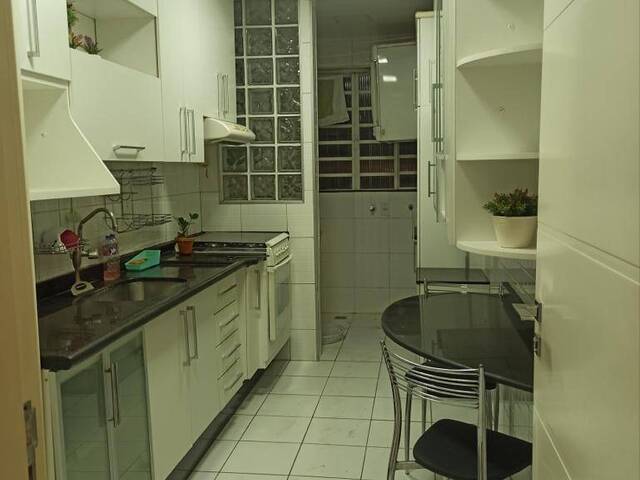 Apartamento para Venda em Cuiabá - 2