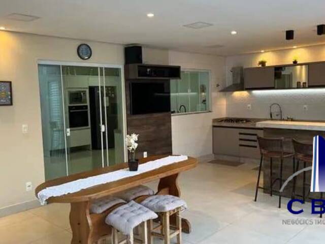 Casa para Venda em Cuiabá - 5