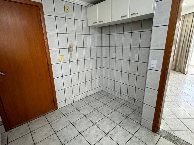 Apartamento para Venda em Cuiabá - 4