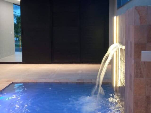 Casa para Venda em Cuiabá - 2