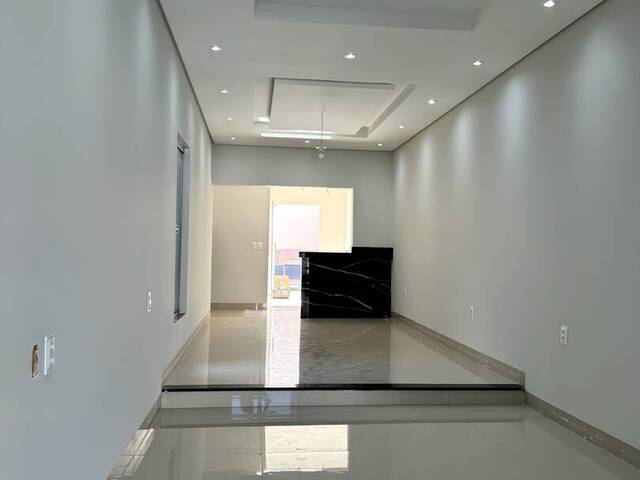 Casa para Venda em Cuiabá - 3