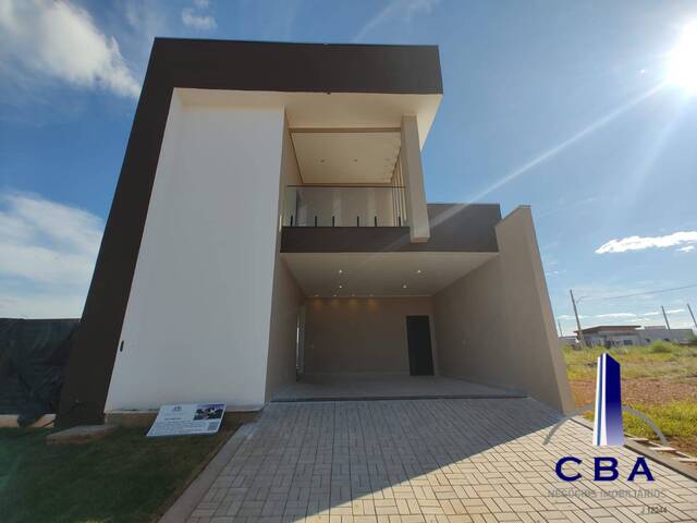 Casa para Venda em Várzea Grande - 4