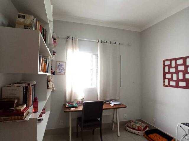 Casa para Venda em Cuiabá - 2