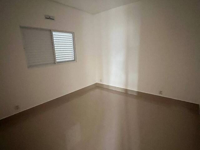 Casa para Venda em Cuiabá - 2