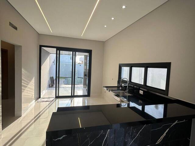 Casa para Venda em Cuiabá - 2