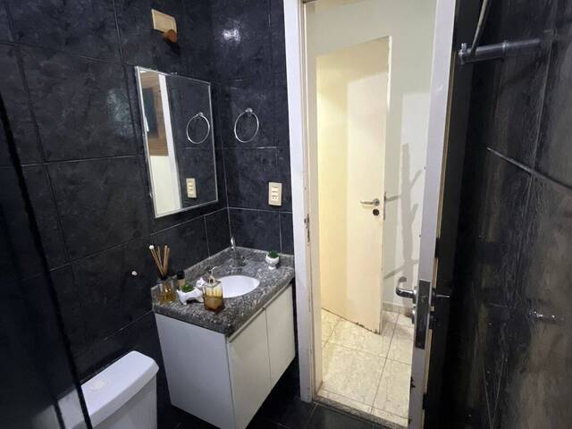 Apartamento para Venda em Cuiabá - 2