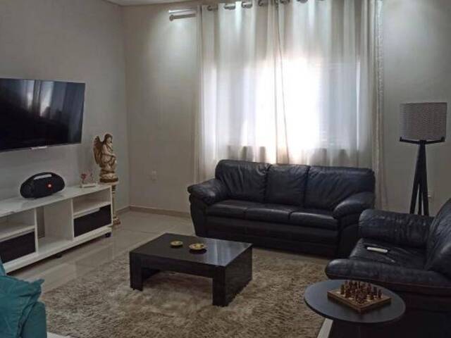 Casa para Venda em Cuiabá - 2