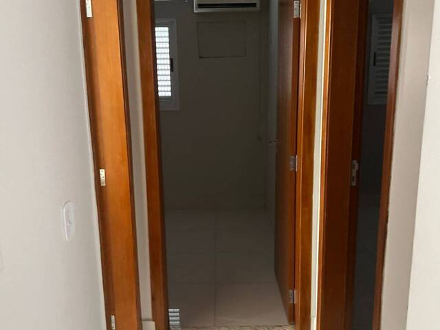 Apartamento para Venda em Cuiabá - 4