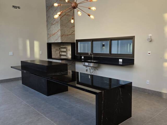 Casa para Venda em Cuiabá - 3