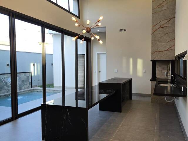 Casa para Venda em Cuiabá - 4